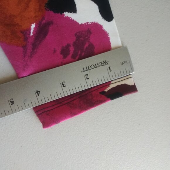 Susan Graver Weekend women's size M multicolored floral top - Picture 10 of 15